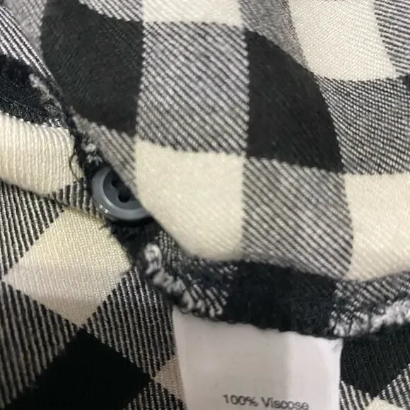 Madewell Short Sleeve Checkered Button front long Shirt Size Medium - Picture 4 of 5